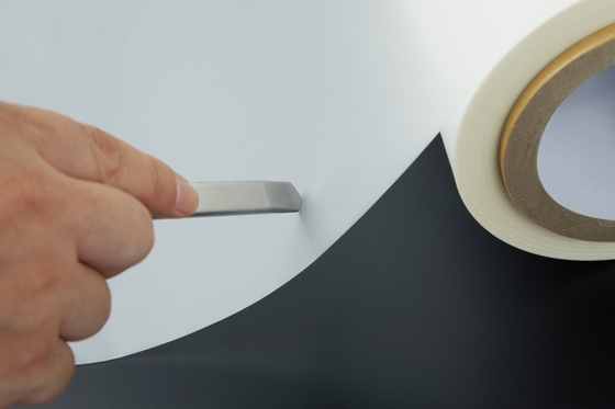 İyi bir fiyat. Yüksek dayanıklılıklı yüzey füzyon laminasyonu için endüstriyel çaplı (3000-4000m) hassaslıklı arayüz sistemi olan ultra yüksek gerimlilikli germe filmi çevrimiçi