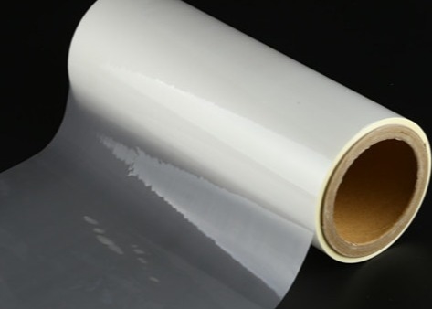 Good price Özelleştirilebilir 15-27miu PET Kompozit Film Ruloları Endüstriyel 4000m Rulo için Elmas Derecesi Açıklık ve Sıvışmaya Karşı Koruma çevrimiçi