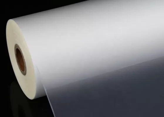 İyi bir fiyat. -40°C'den 120°C'ye kadar sıcaklığa dayanıklı 3 inç kağıt çekirdeği ve çözücü su UV yapıştırıcı seçenekleri ile laminatör film ruloları çevrimiçi