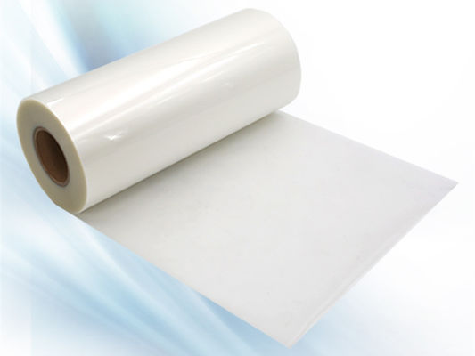 Good price PET Laminasyon Film Ruloları Parlak Koruyucu 4000m 27mic çevrimiçi